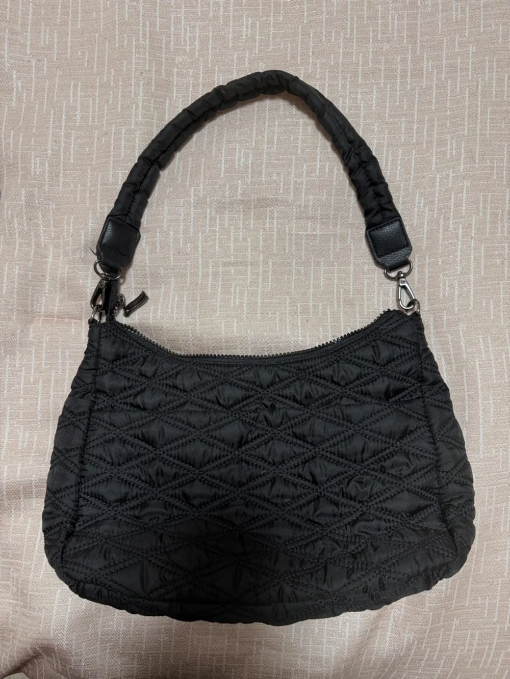 Baggalini shoulder bag - Picture 2 of 5